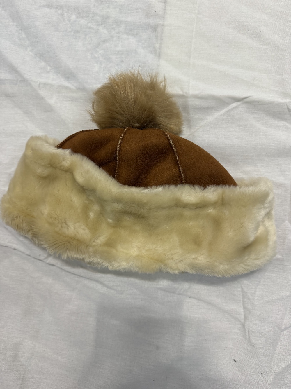 Surell Women's Brown Faux Suede Beanie Hat Cream Faux Fur Trim Pom Pom One Size